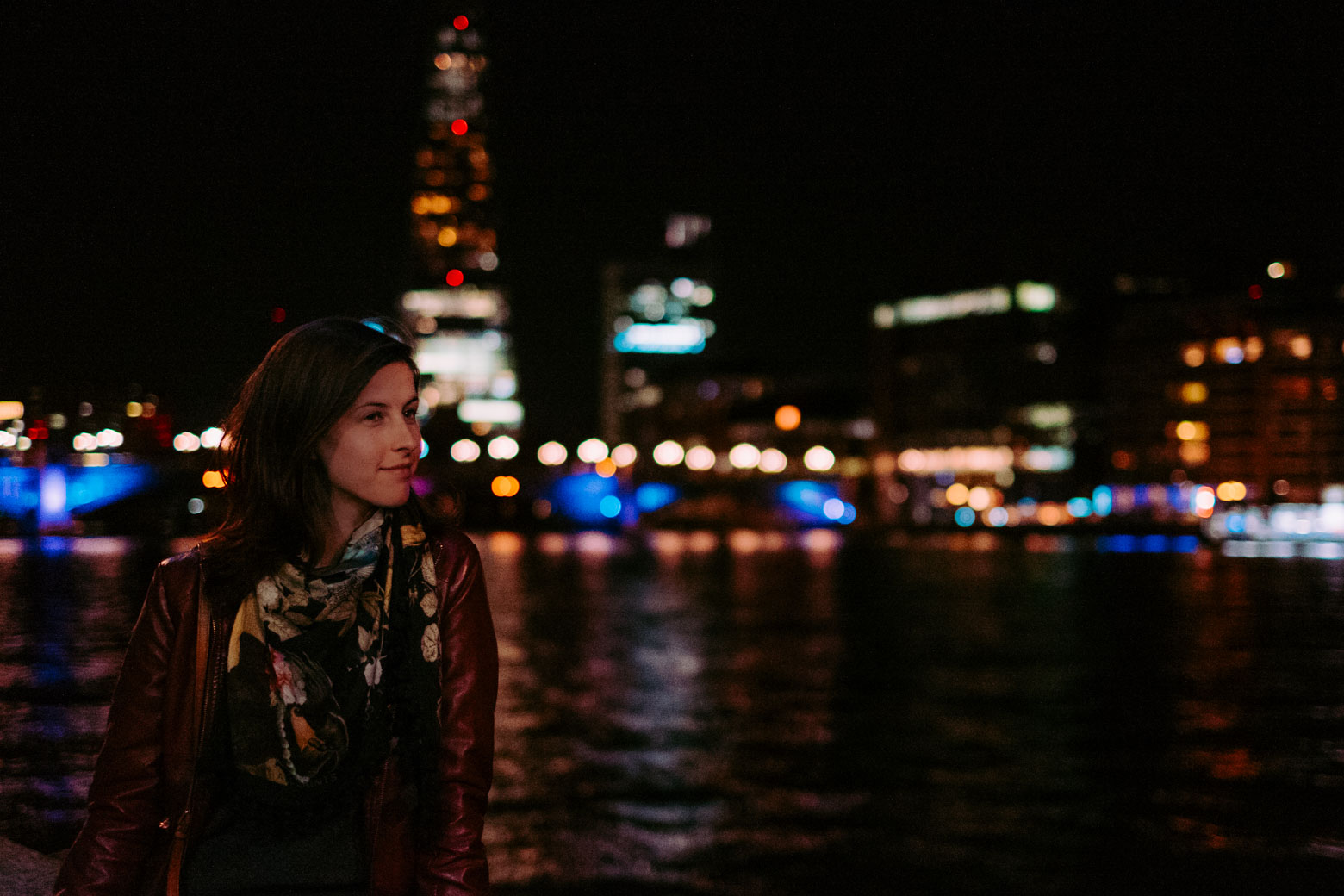 Travel tips for a packed weekend in London -- what to see and do in central London, Soho, and Shoreditch. Portait at the Thames River in London by night