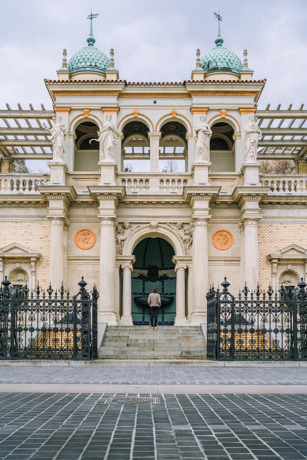 Várbazár in Budapest