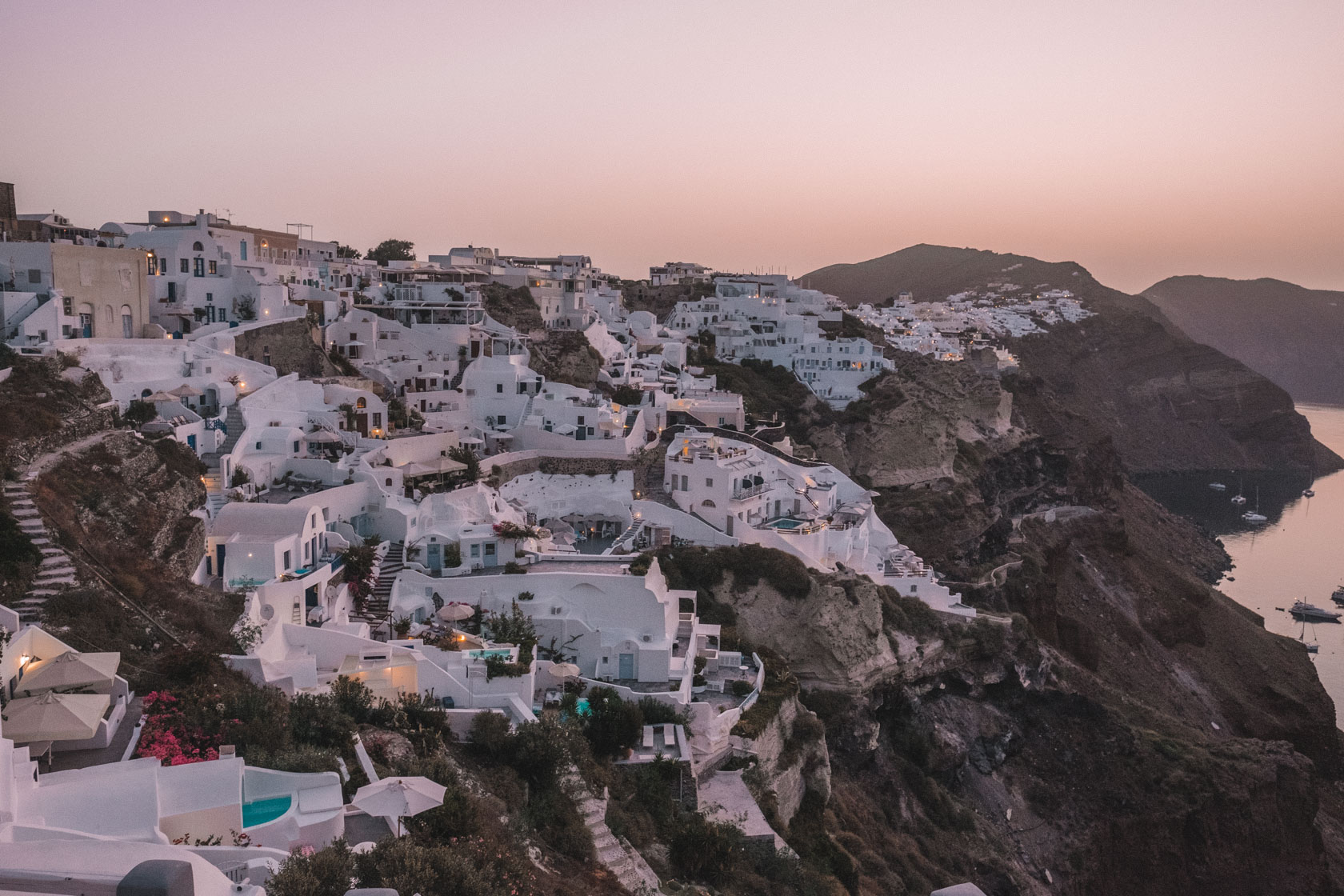 santorini itinerary