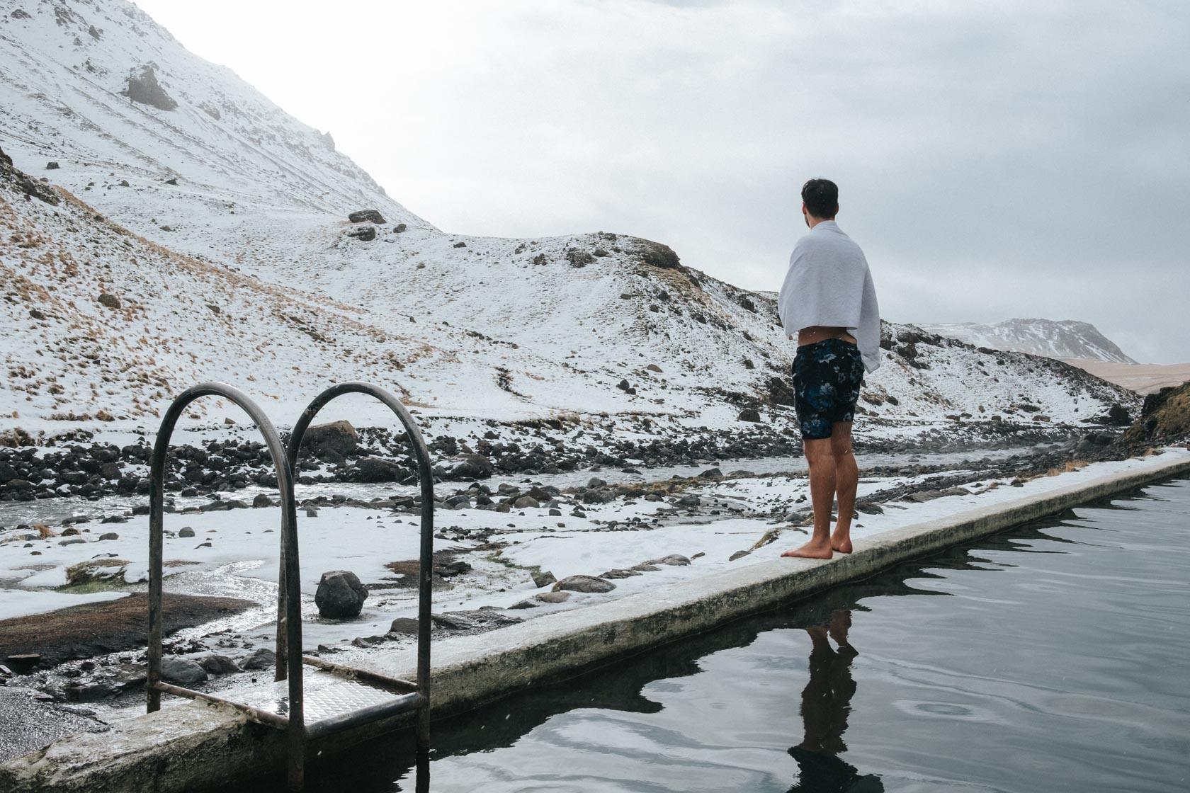 Seljavallalaug Zwembad, Iceland in Winter