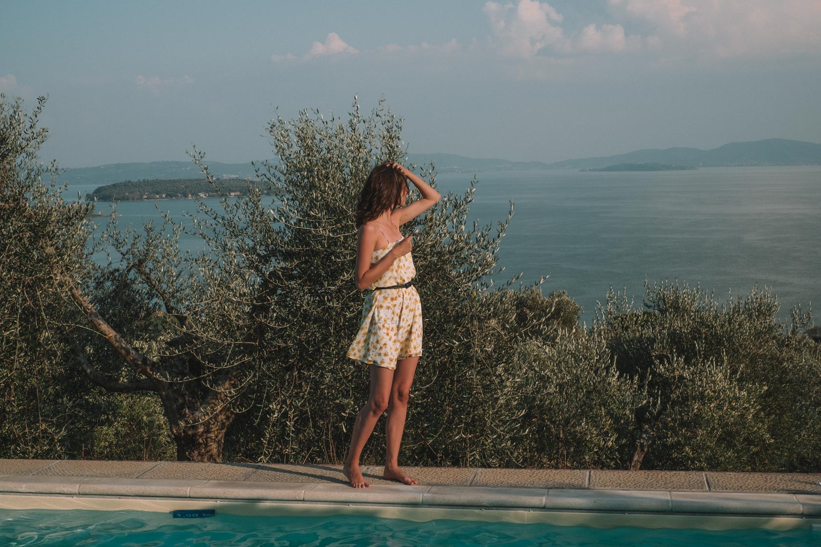 Swimming pool above Lago Trasimeno