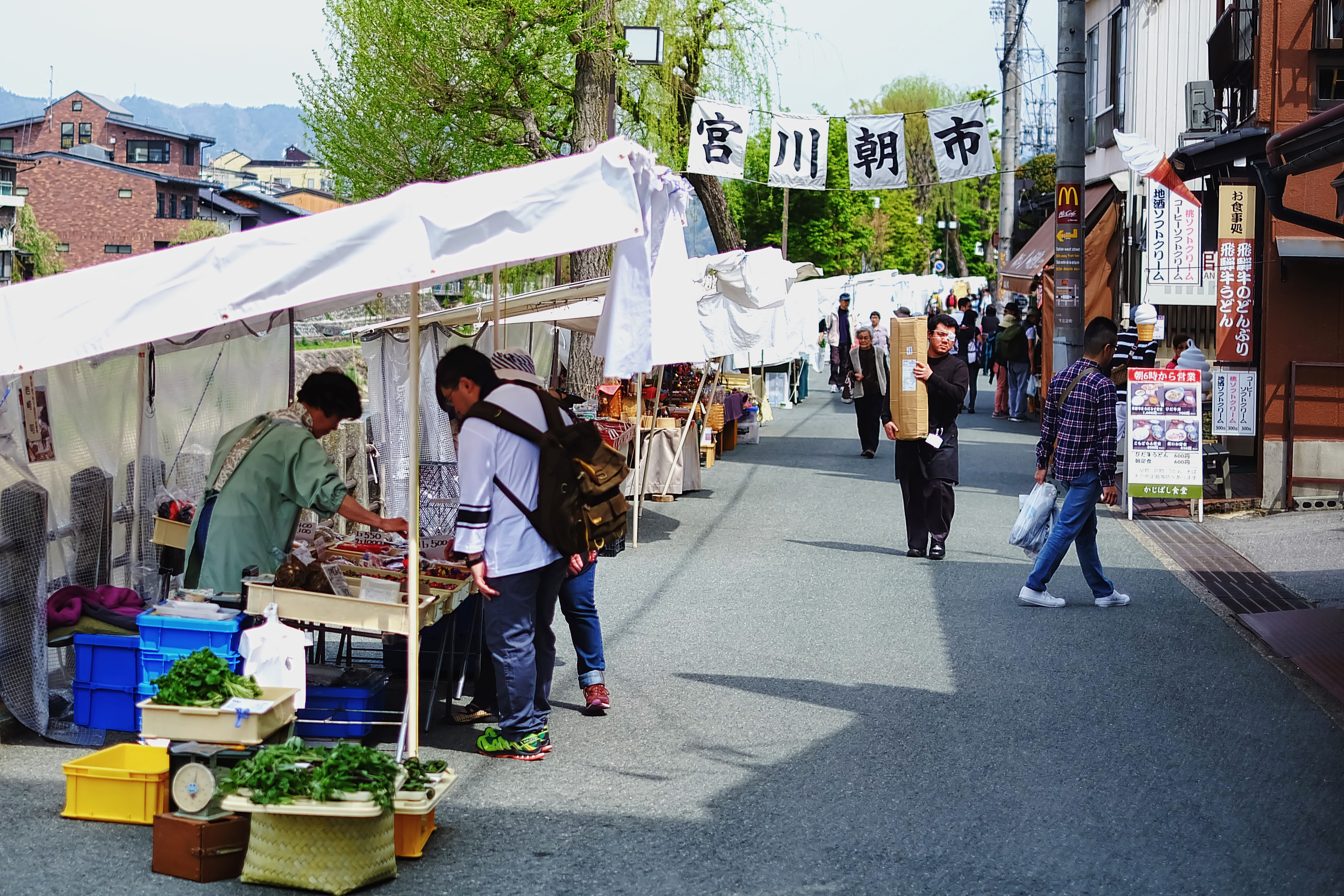 One of Takayama's highlights is the morning market, which opens every day as early as 6AM in the summertime. This mountain town is famous for its sake breweries and Edo-perod merchant streets. One of Takayama's highlights is the morning market, which opens every day as early as 6AM in the summertime. This mountain town is famous for its sake breweries and Edo-perod merchant streets.